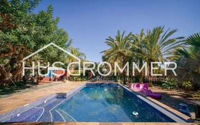 Piscina de Casa o xalet en venda en Castellón de la Plana / Castelló de la Plana amb Aire condicionat, Terrassa i Piscina