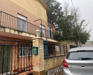 Exterior view of Country house for sale in Murillo de Río Leza  with Private garden