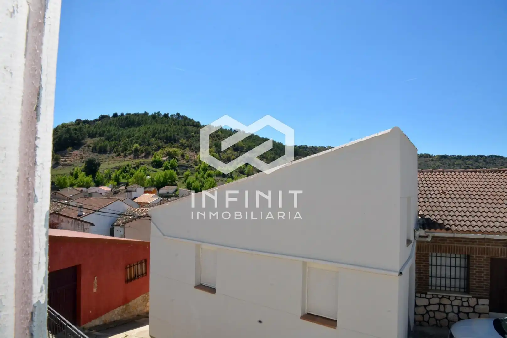 Vista exterior de Casa o xalet en venda en Moratilla de los Meleros amb Traster i Balcó