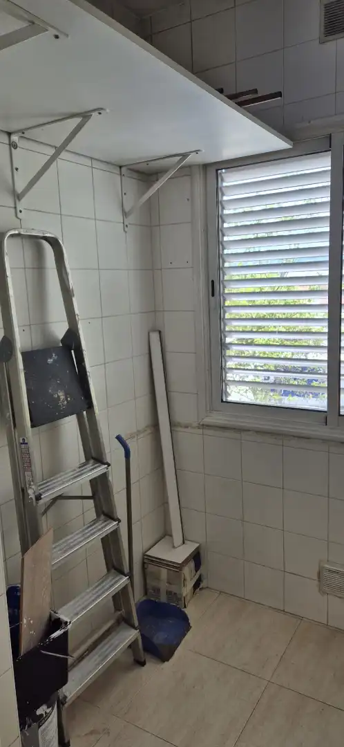Bathroom of Flat for sale in Caputxins - Ambulatori  
