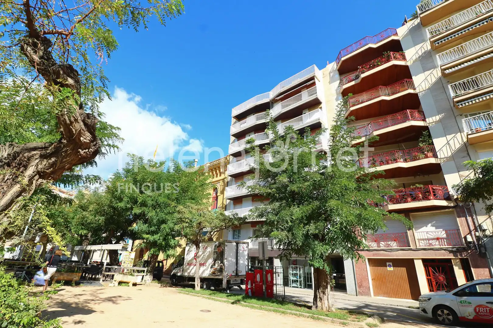 Vista exterior de Pis en venda en Sant Feliu de Guíxols amb Aire condicionat, Calefacció i Terrassa