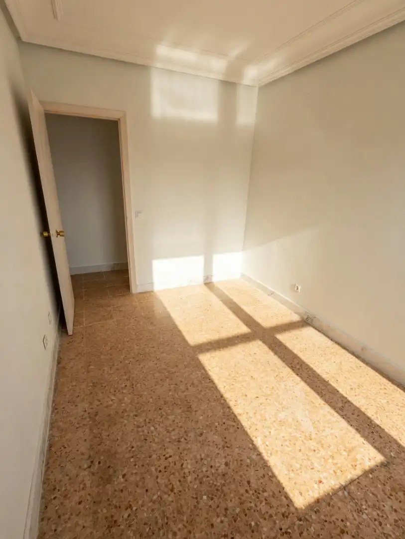 Flat for rent in Madrid  with Terrace, Balcony and Pets allowed