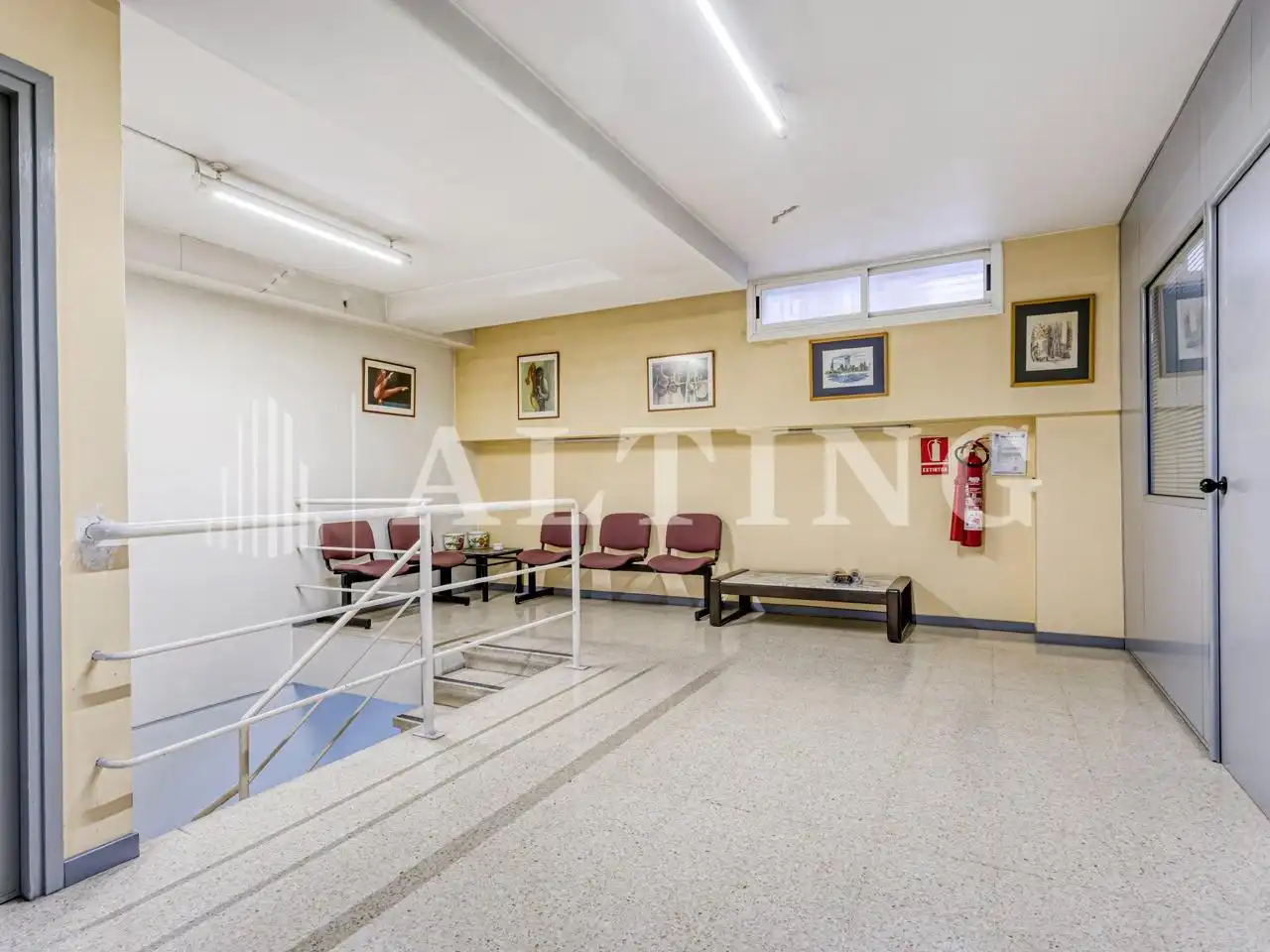Commercial properties for sale in Barcelona  with Air Conditioner