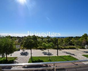 Exterior view of Flat to rent in Sitges  with Air Conditioner and Terrace