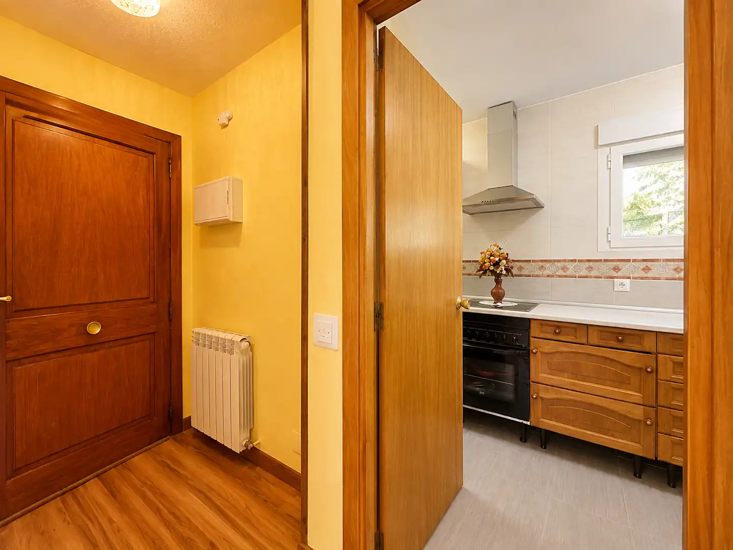 Terraced house with garden for sale in Calle Zarrazin 7, imagen 12