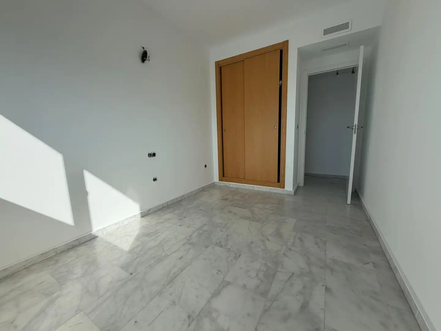 Appartement compact avec piscine à vendre à Rincón de Loix, imagen 16