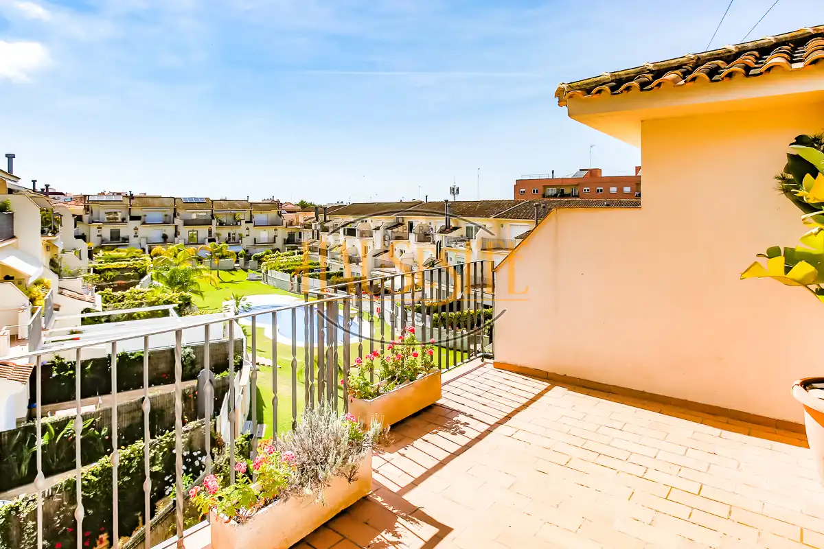 Terraza de Casa adosada en venta en Sitges con Aire acondicionado, Calefacción y Parquet