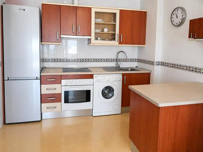 Flat with garden to rent in San Luis de Sabinillas, imagen 6