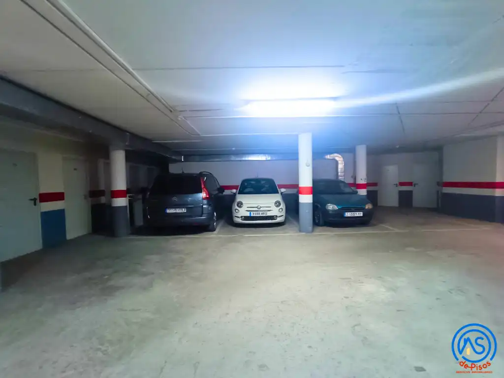 Flat for rent in Calle Ramón y Cajal, 29, Cadrete