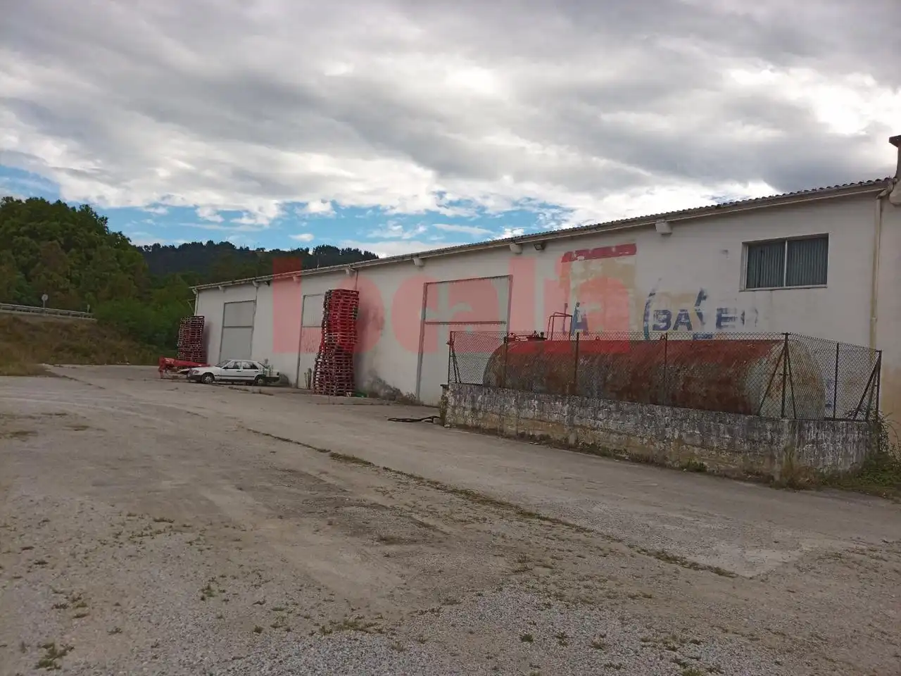 Fabrikhallen zur Miete in Arenas de Iguña