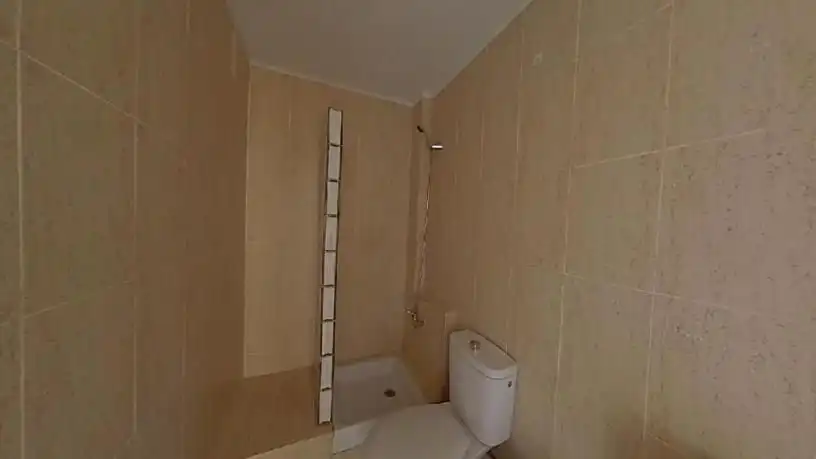 Bathroom of Flat for sale in Viladecans