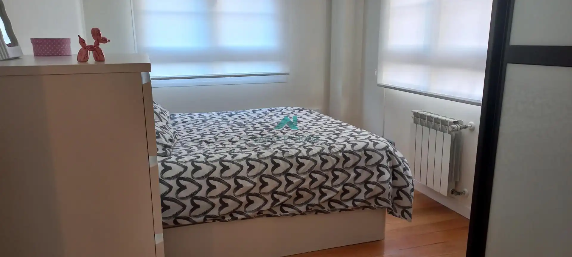 Schlafzimmer von Erdgeschoss zum Verkauf in Santoña mit Heizung und Privatgarten