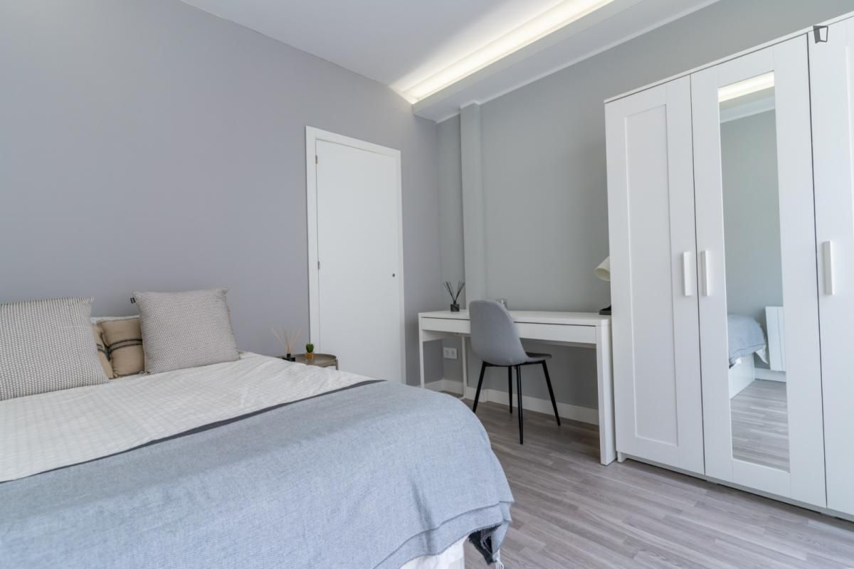 Bedroom of Apartment to share in  Barcelona Capital  with Heating, Furnished and Oven
