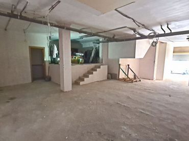 Local comercial de lloguer a Calle del Mestre Joan Maǵal Benzo