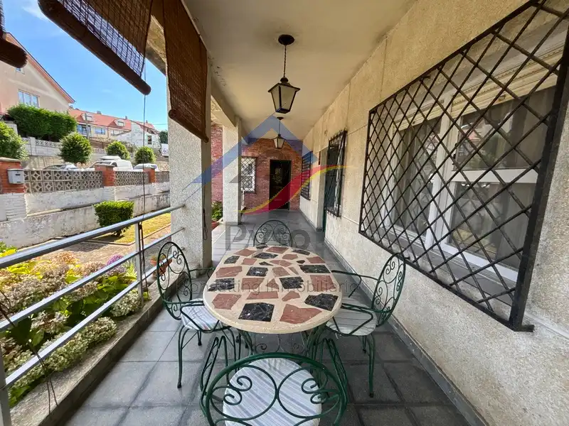 Vista exterior de Casa o xalet en venda en Piélagos amb Calefacció, Jardí privat i Parquet