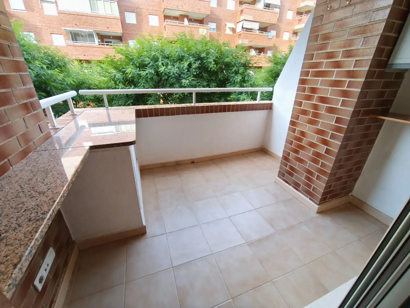 Piso con terraza en venta en Avenida Central 24, imagen 32