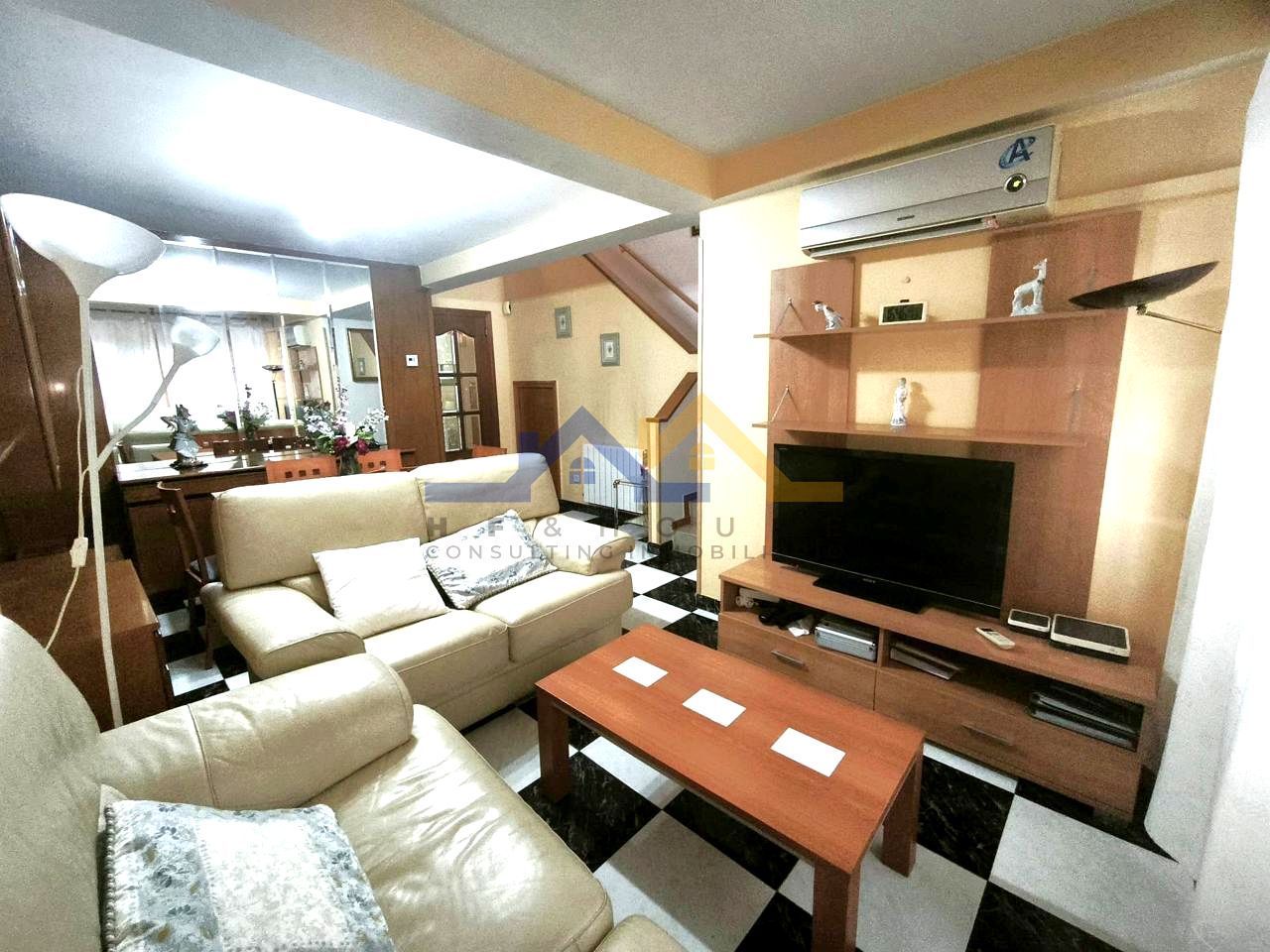 Living room of Flat for sale in  Madrid Capital  with Air Conditioner, Heating and Terrace