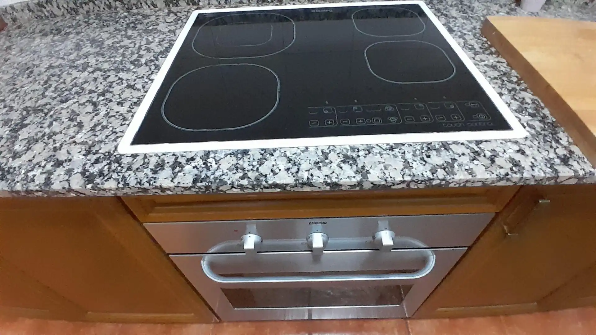 Cuina de Pis en venda en Yecla amb Aire condicionat, Calefacció i Traster