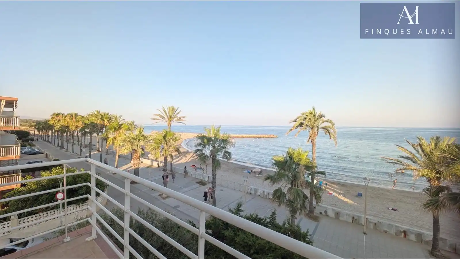Exterior view of Detached homes for sale in Vilanova i la Geltrú  with Air Conditioner, Heating and Private garden