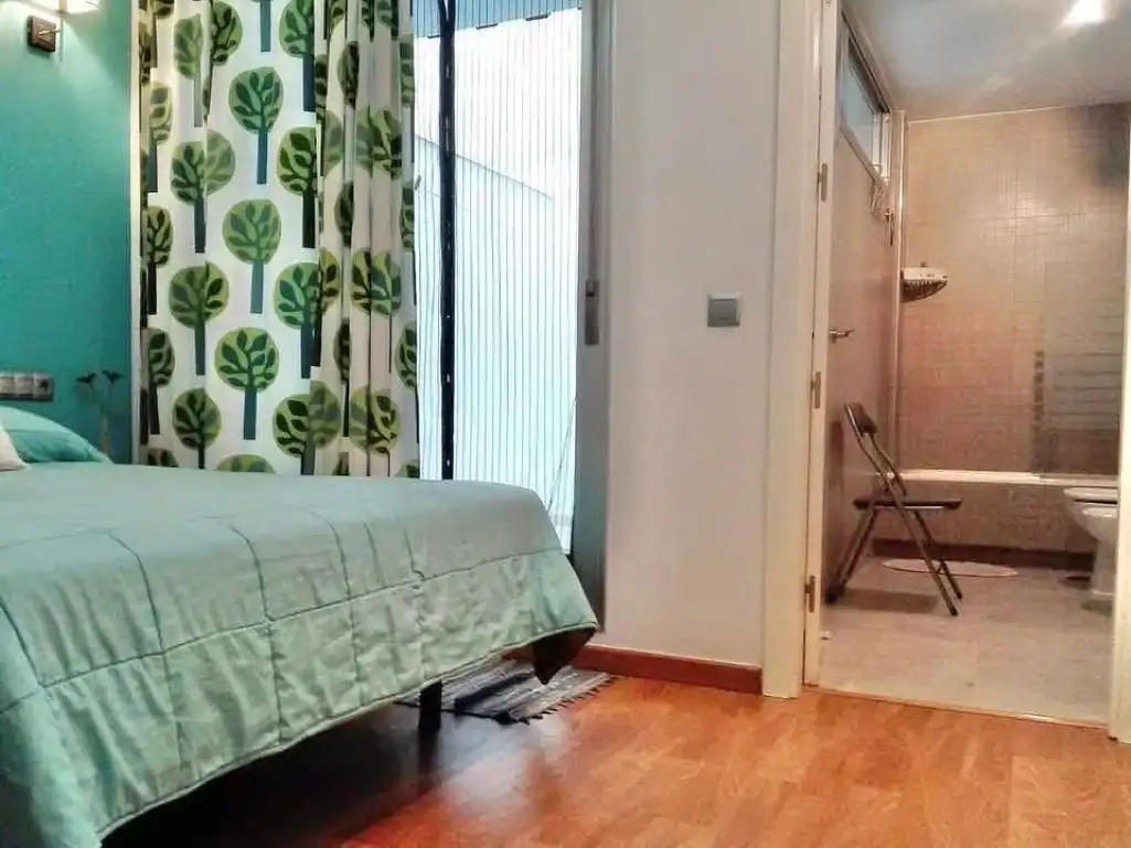 Dormitori de Apartament en venda en Málaga amb Aire condicionat, Terrassa i Internet