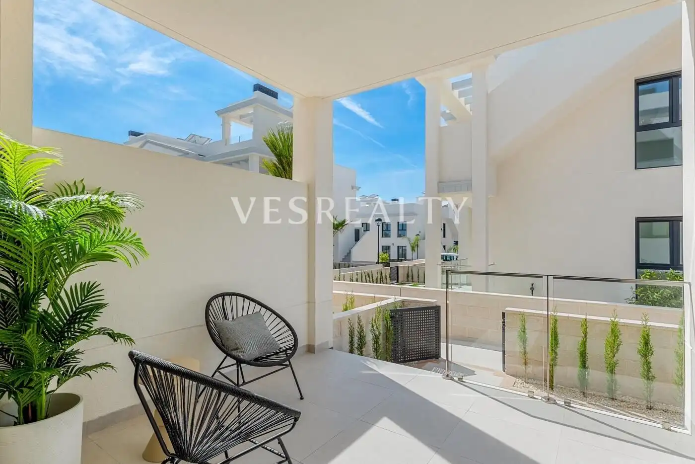Vista exterior de Apartament en venda en Rojales amb Jardí privat, Traster i Piscina comunitària