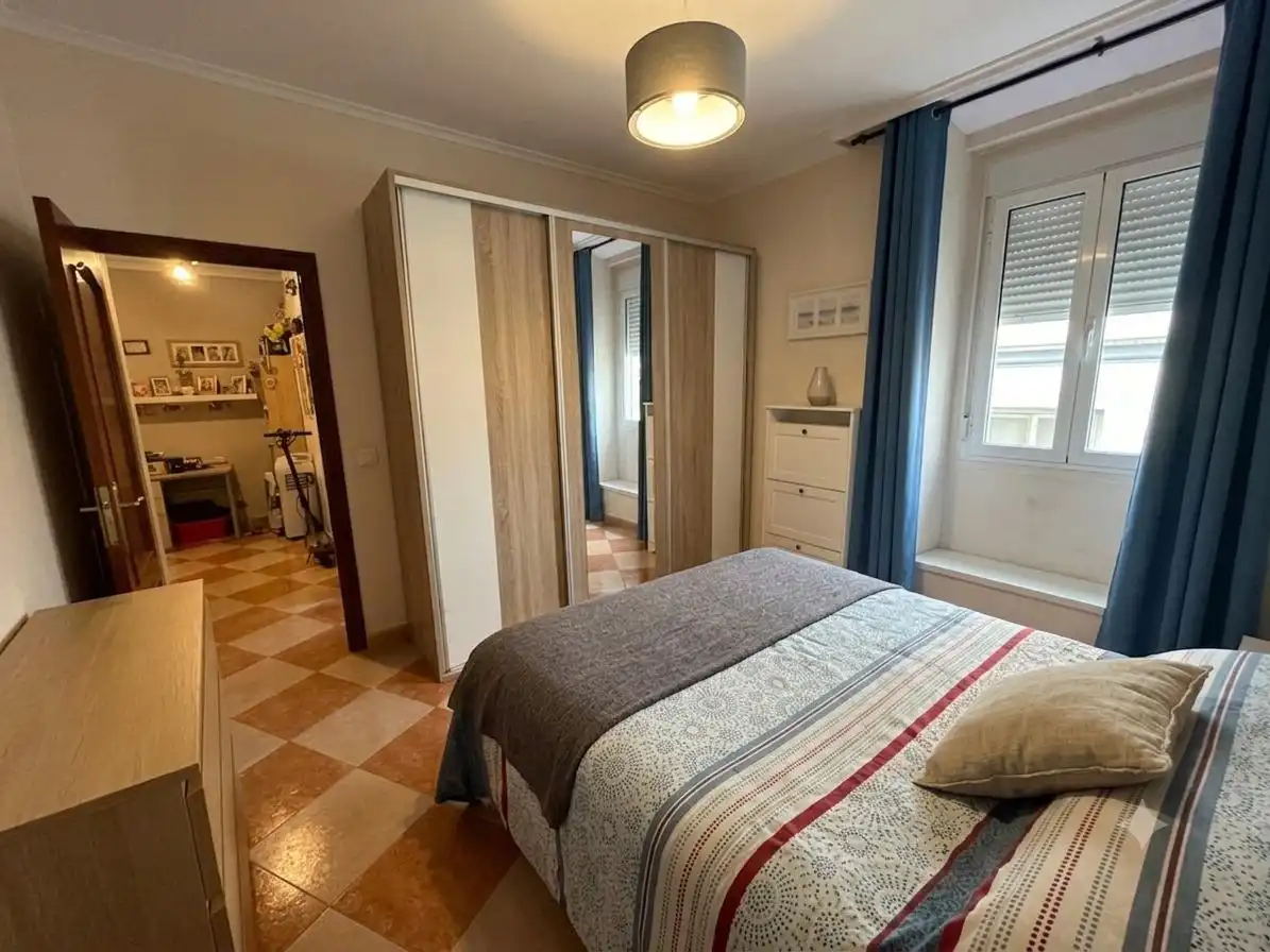 Habitación de Piso en venta en Cádiz con Amueblado y Balcón