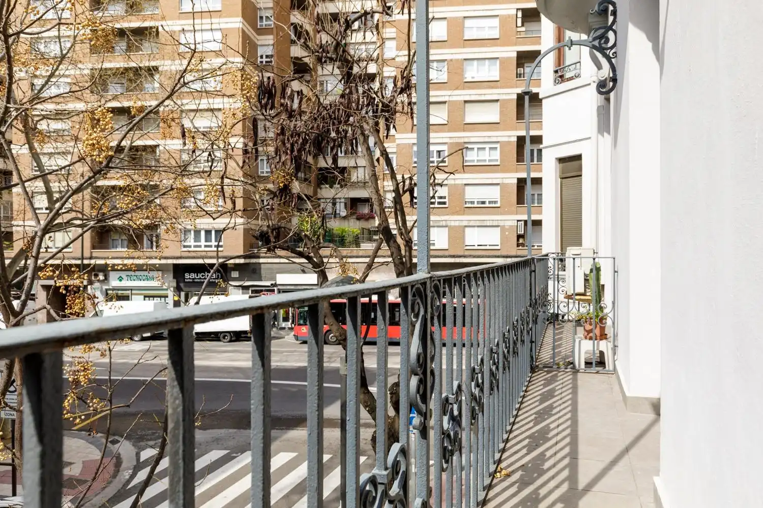 Vista exterior de Piso en venta en Zaragoza con Calefacción y Balcón