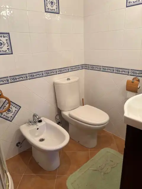 Bany de Casa o xalet de lloguer en Valdoviño amb Moblat, Forn i Rentadora