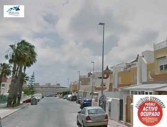 Vista exterior de Piso en venta en Orihuela