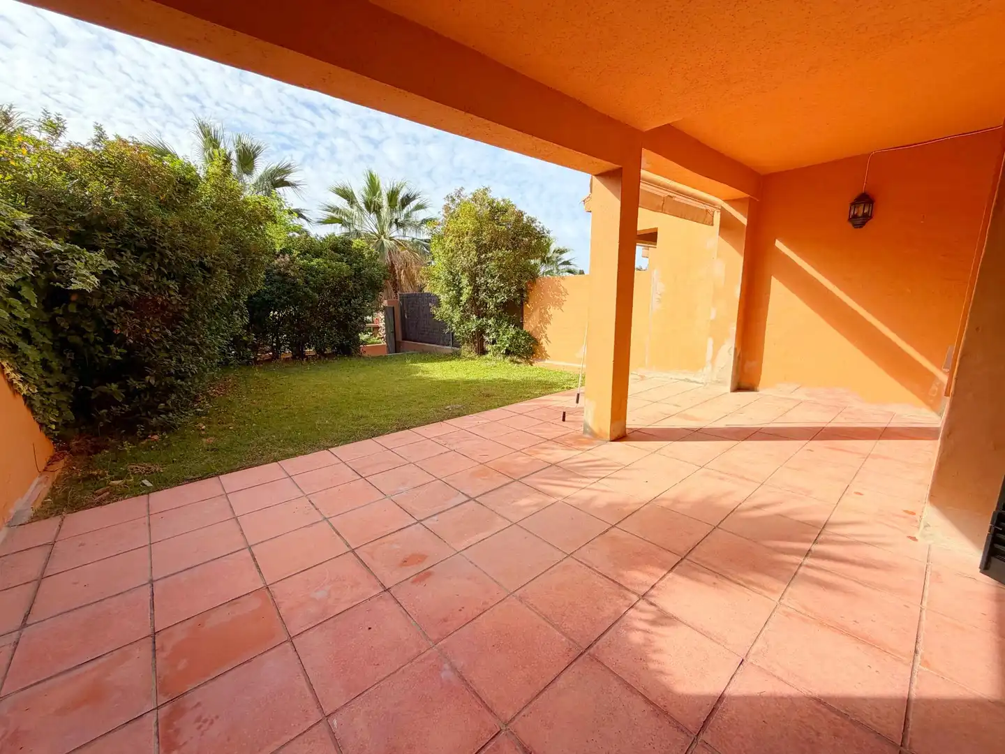 Jardí de Planta baixa en venda en El Puerto de Santa María amb Aire condicionat, Calefacció i Jardí privat
