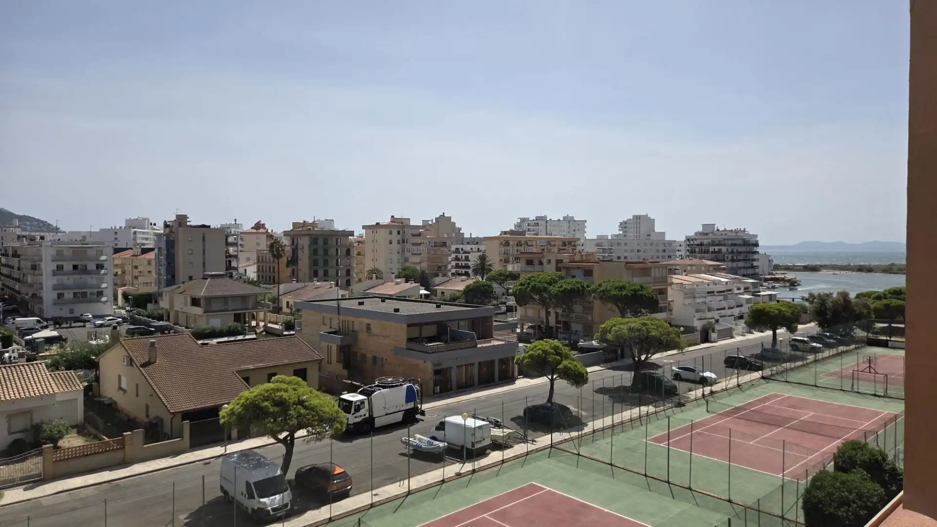 Apartment with terrace for sale in Carrer Carrer Punta del Ponent, imagen 19