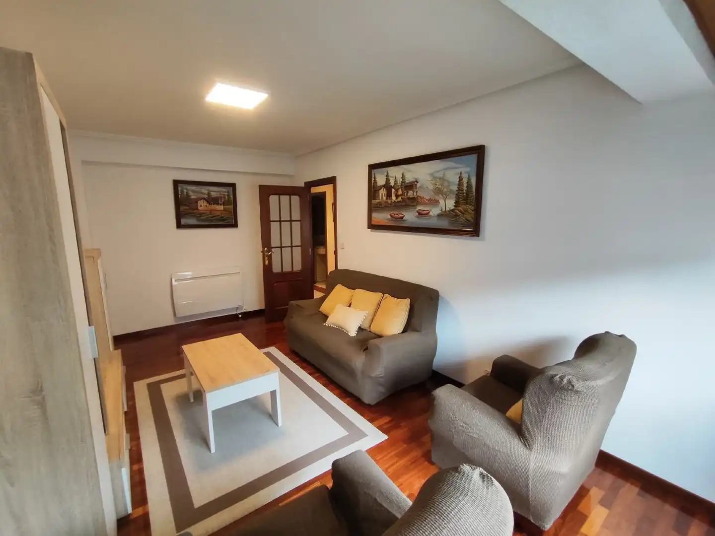 Sala de estar de Piso de alquiler en A Coruña Capital  con Calefacción y Amueblado