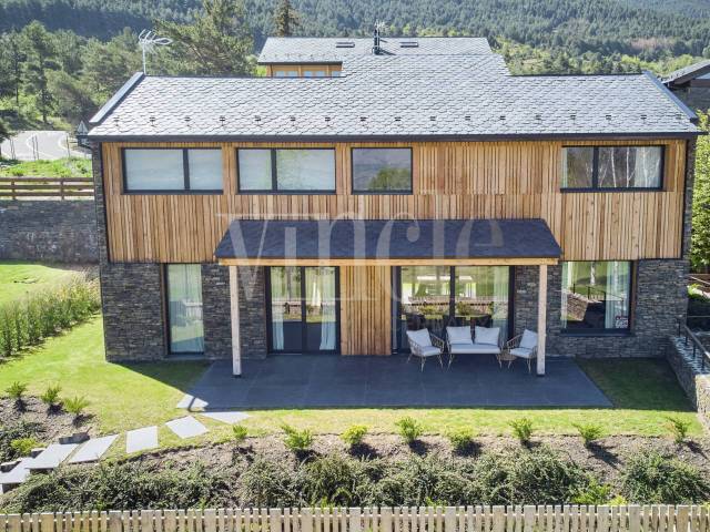 Casa-chalet en Venta en Das