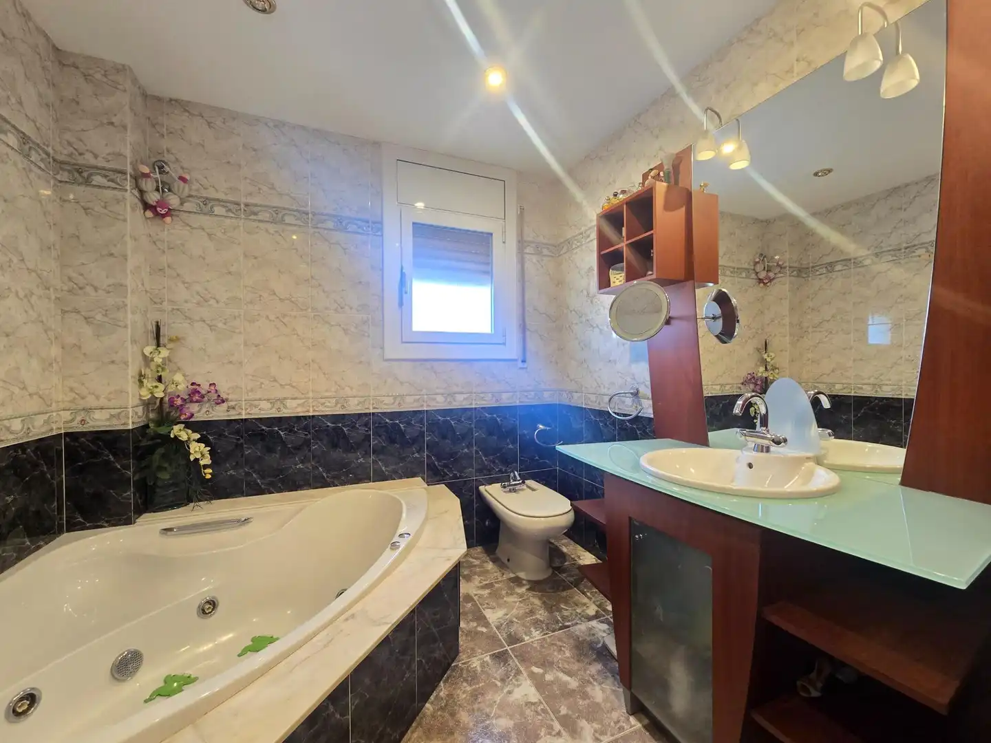 Baño de Casa o chalet en venta en Canyelles con Calefacción, Jardín privado y Terraza