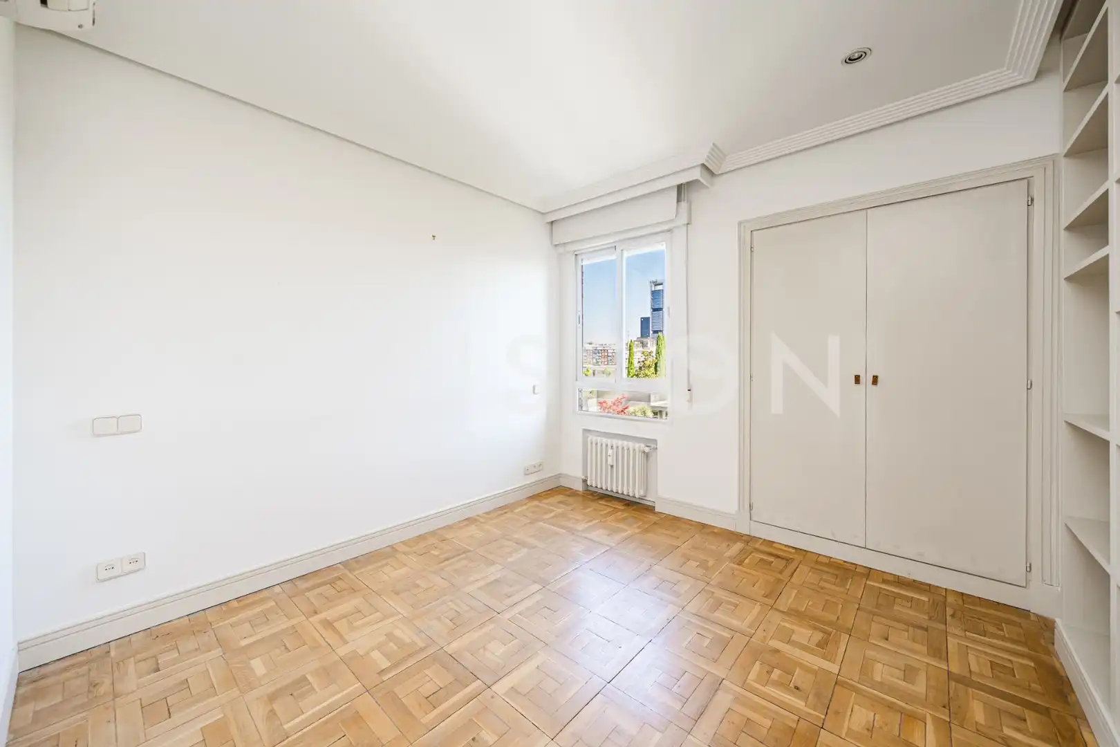 Dormitori de Apartament en venda en Madrid amb Aire condicionat i Traster