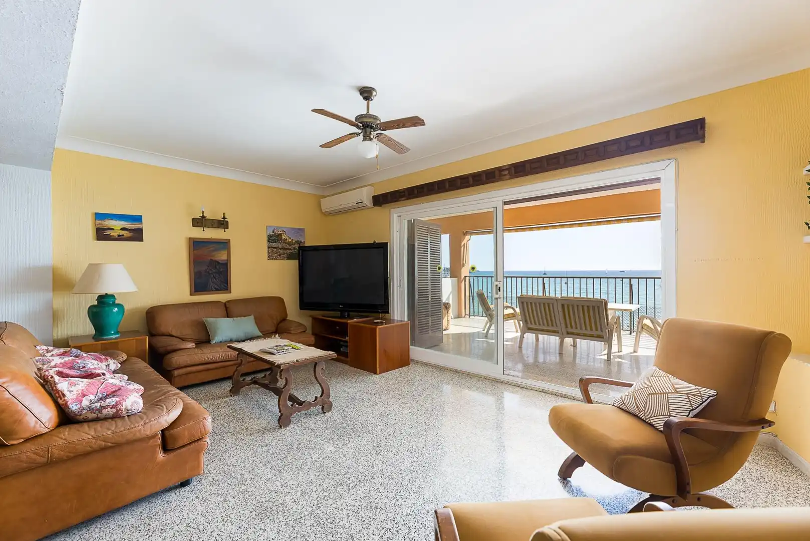 Sala d'estar de Pis en venda en  Palma de Mallorca amb Aire condicionat, Terrassa i Moblat