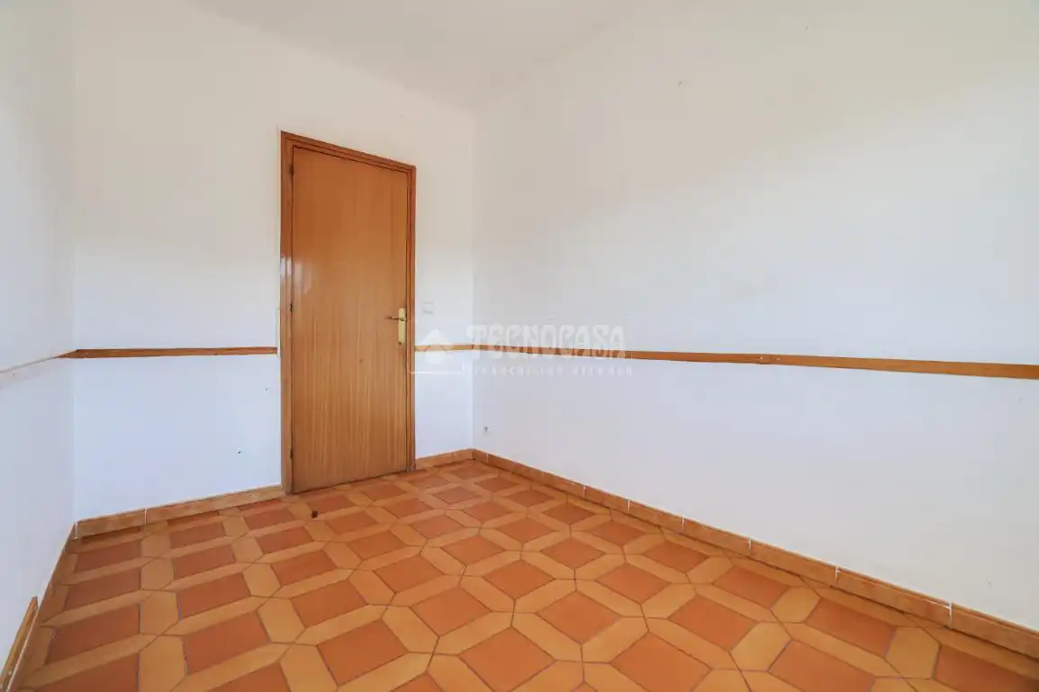 Piso en venta en Sant Vicenç Dels Horts con Aire acondicionado y Alarma