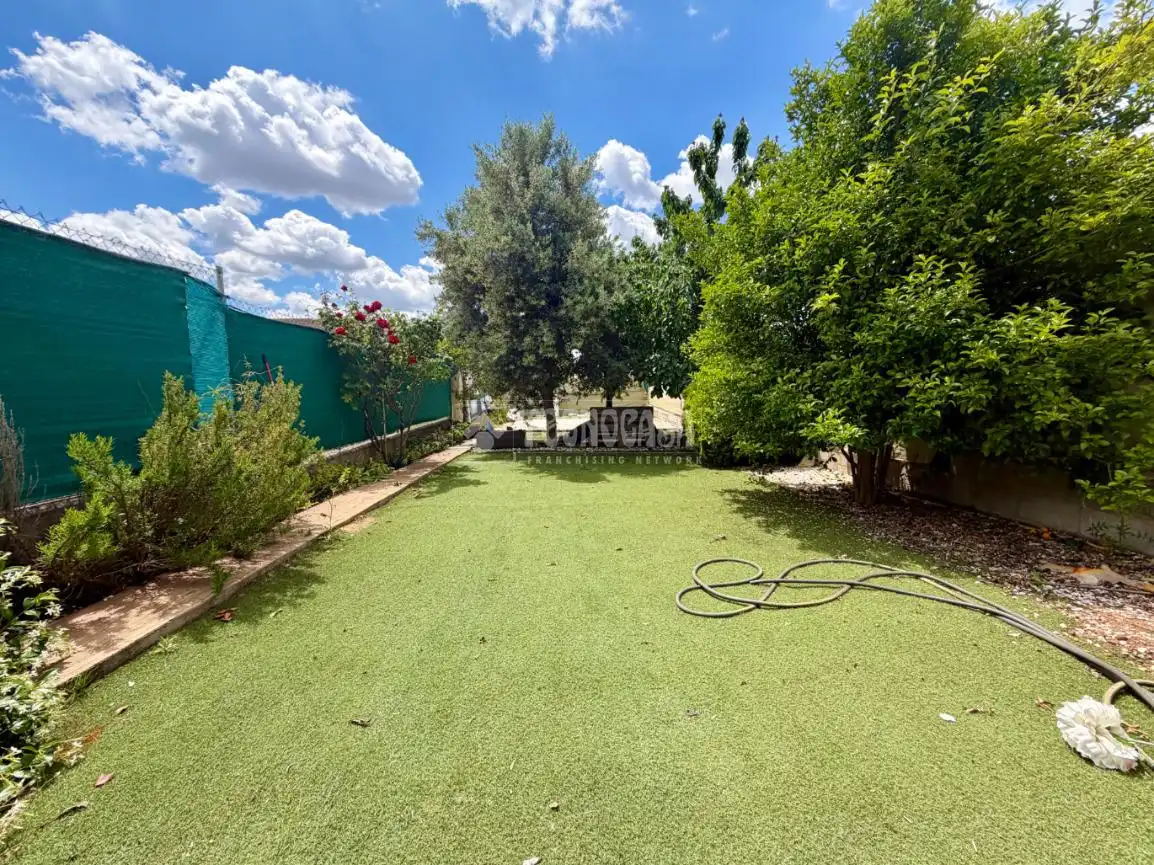 Garden of Detached homes for sale in Azuqueca de Henares