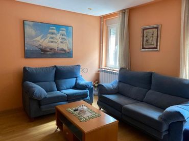 Casa amb jardí en venda a Goya