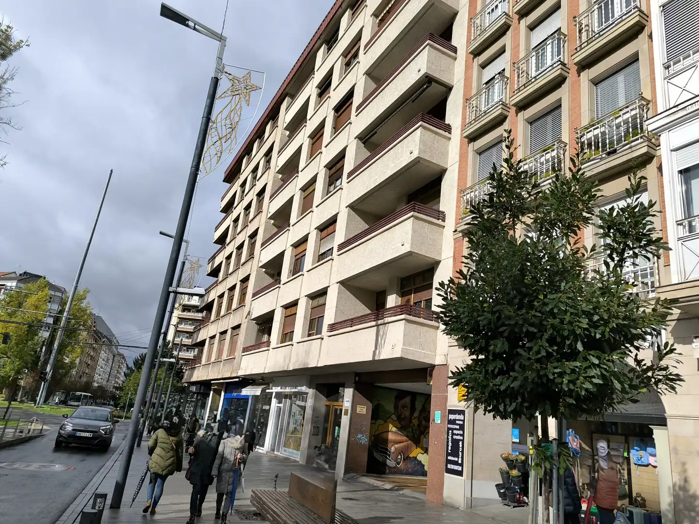 Vista exterior de Pis en venda en Vitoria - Gasteiz amb Aire condicionat, Calefacció i Terrassa