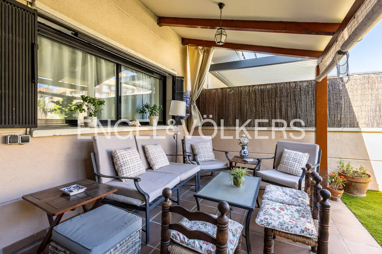 Terraza de Apartamento en venta en Sant Feliu de Llobregat con Aire acondicionado, Calefacción y Jardín privado