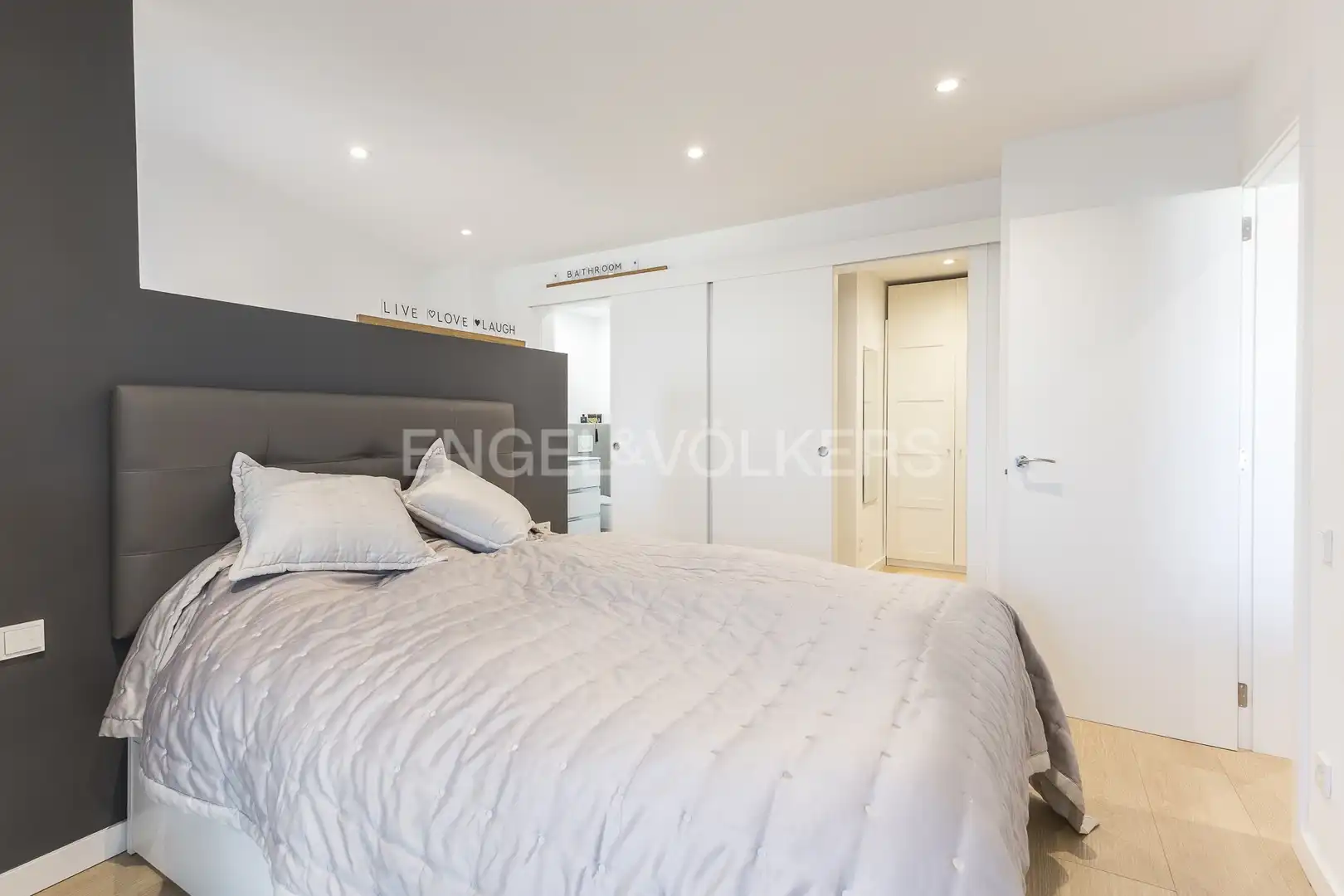 Habitación de Ático de alquiler en Eixample