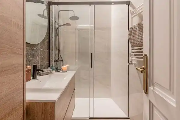 Baño de Piso en venta en Madrid con Aire acondicionado, Calefacción y Parquet