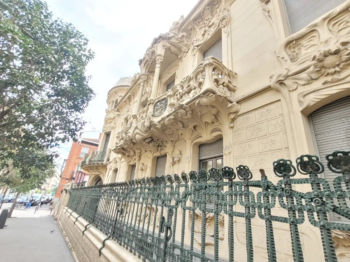 Vista exterior de Àtic en venda en Madrid amb Aire condicionat, Calefacció i Jardí privat