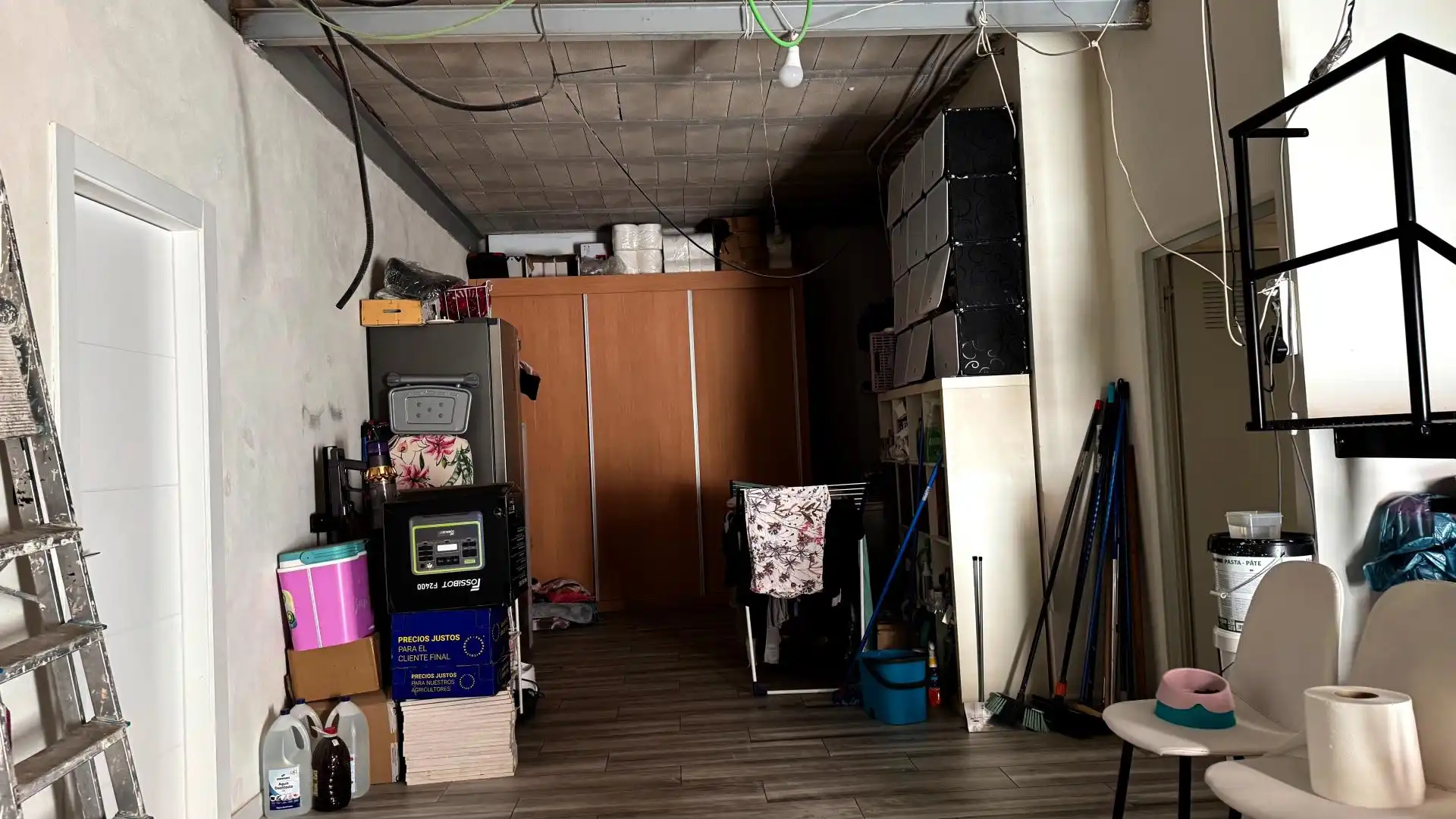 Casa adosada en venta en El Pinós / Pinoso