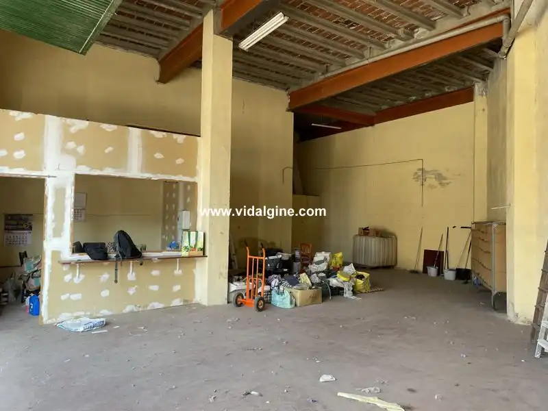 Local comercial de lloguer a Balaguer, imagen 2