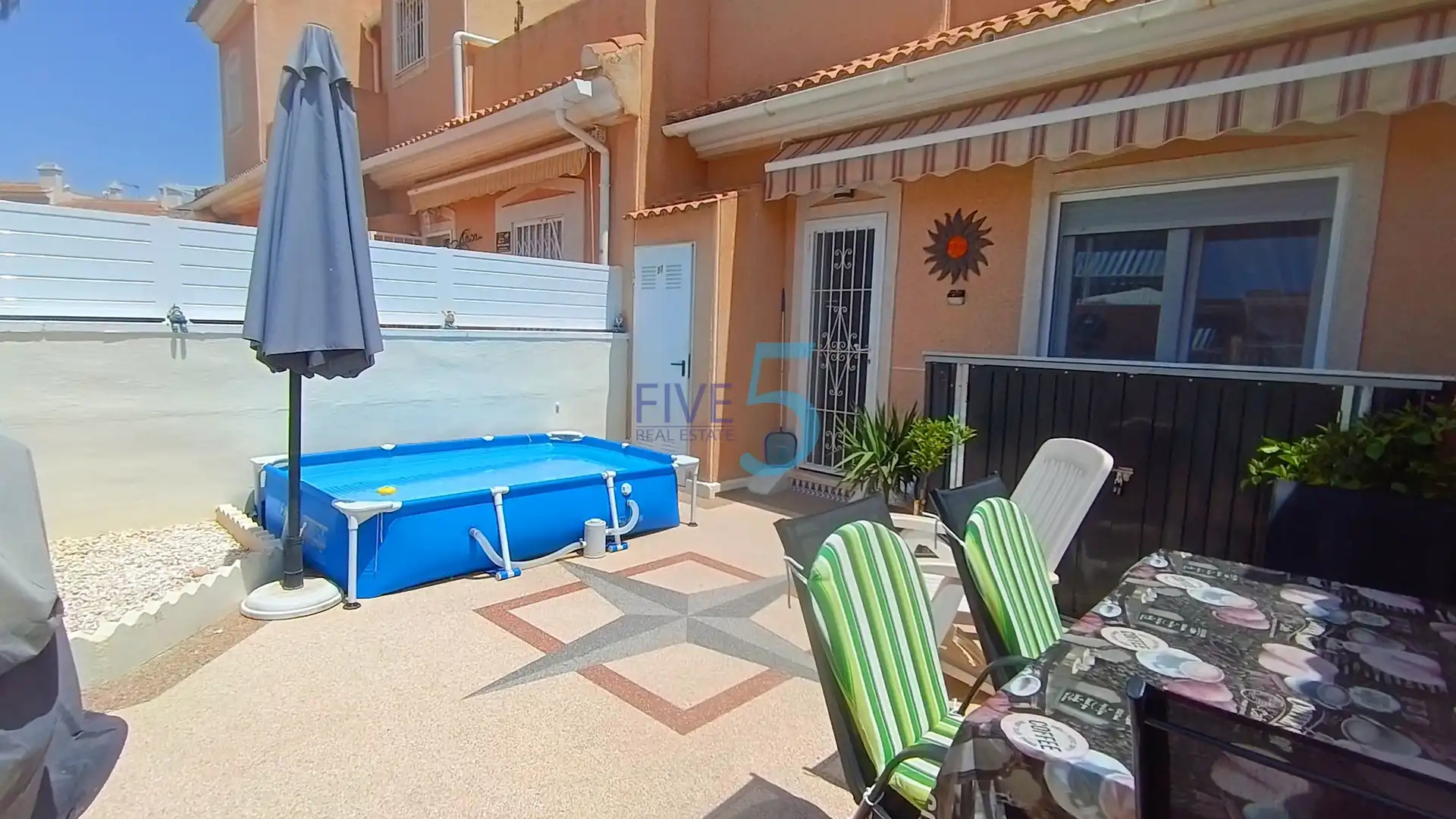 Casa adosada en venta en Doña Pepa