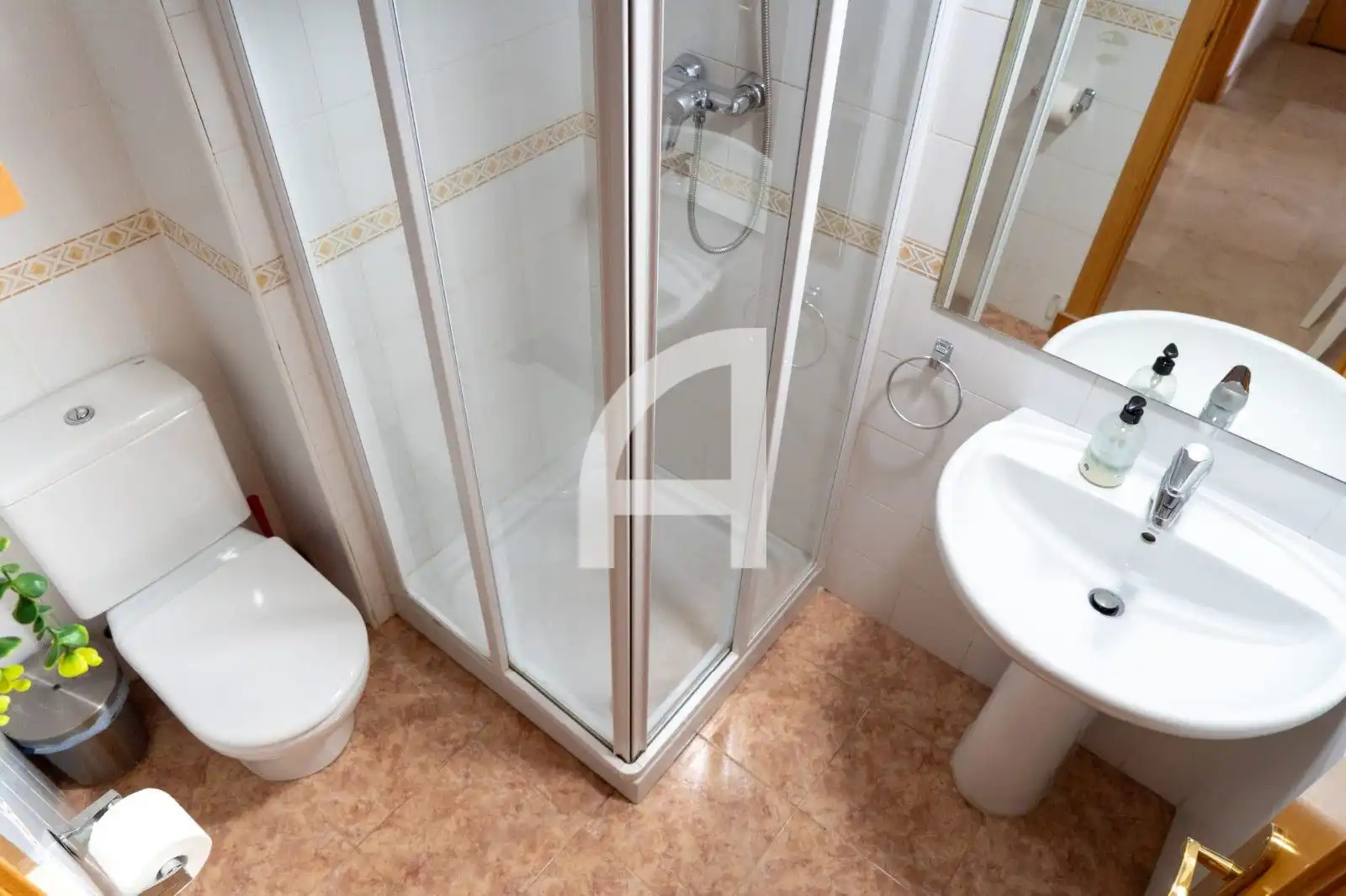 Bany de Pis en venda en Fuengirola amb Aire condicionat, Calefacció i Terrassa