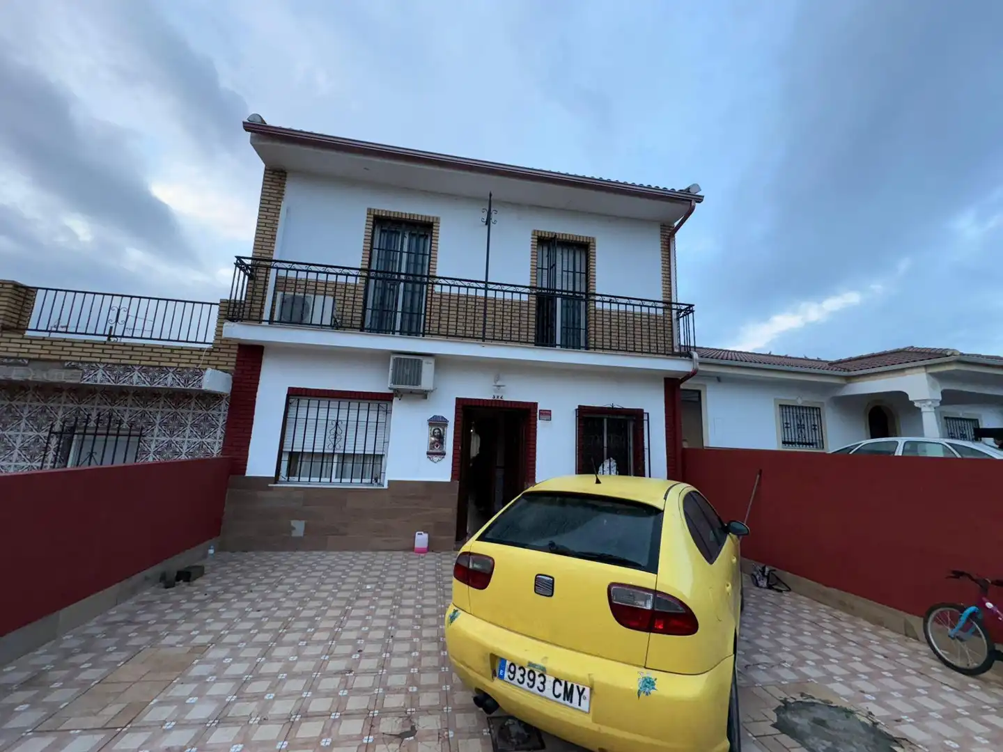 Vista exterior de Casa o xalet en venda en Periurbano Oeste - Sierra