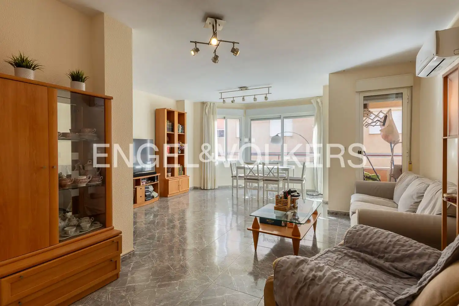 Flat with terrace for sale in Centro Urbano